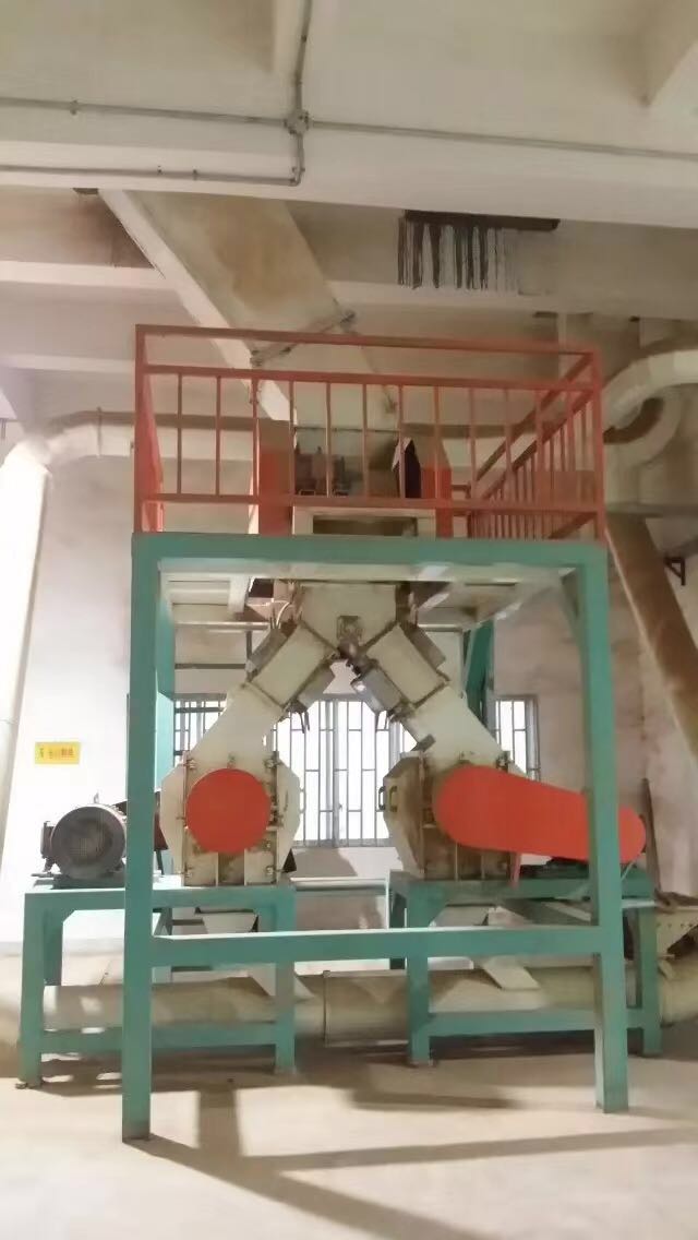 曲塊粉碎機